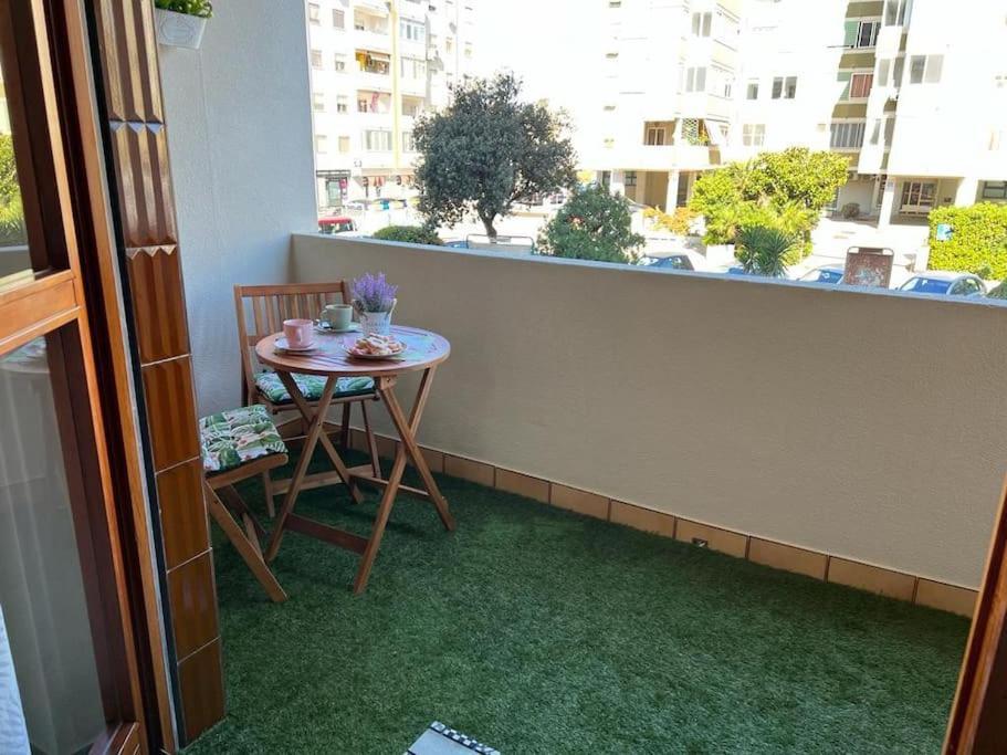 Casa Vacanze “Dolce Sosta” 콰르투 산텔레나 외부 사진