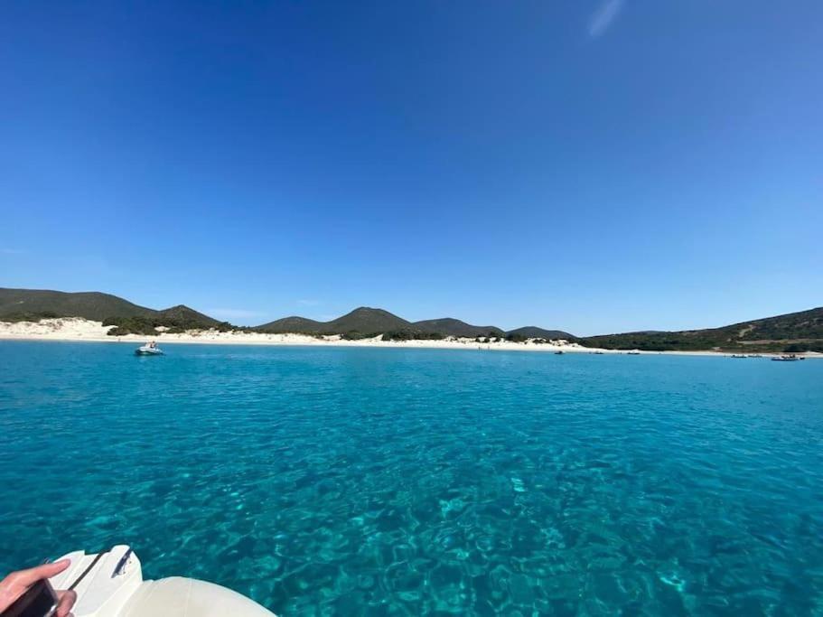 Casa Vacanze “Dolce Sosta” 콰르투 산텔레나 외부 사진