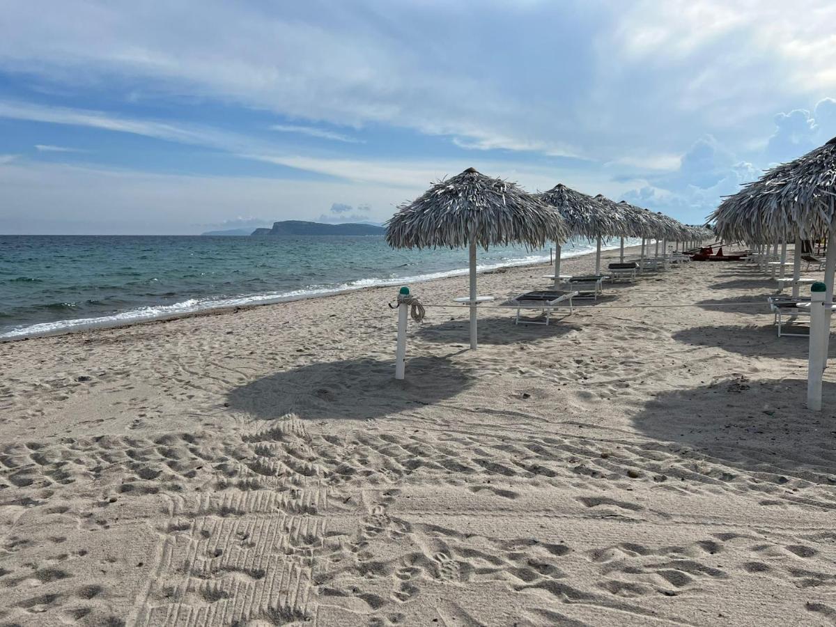 Casa Vacanze “Dolce Sosta” 콰르투 산텔레나 외부 사진