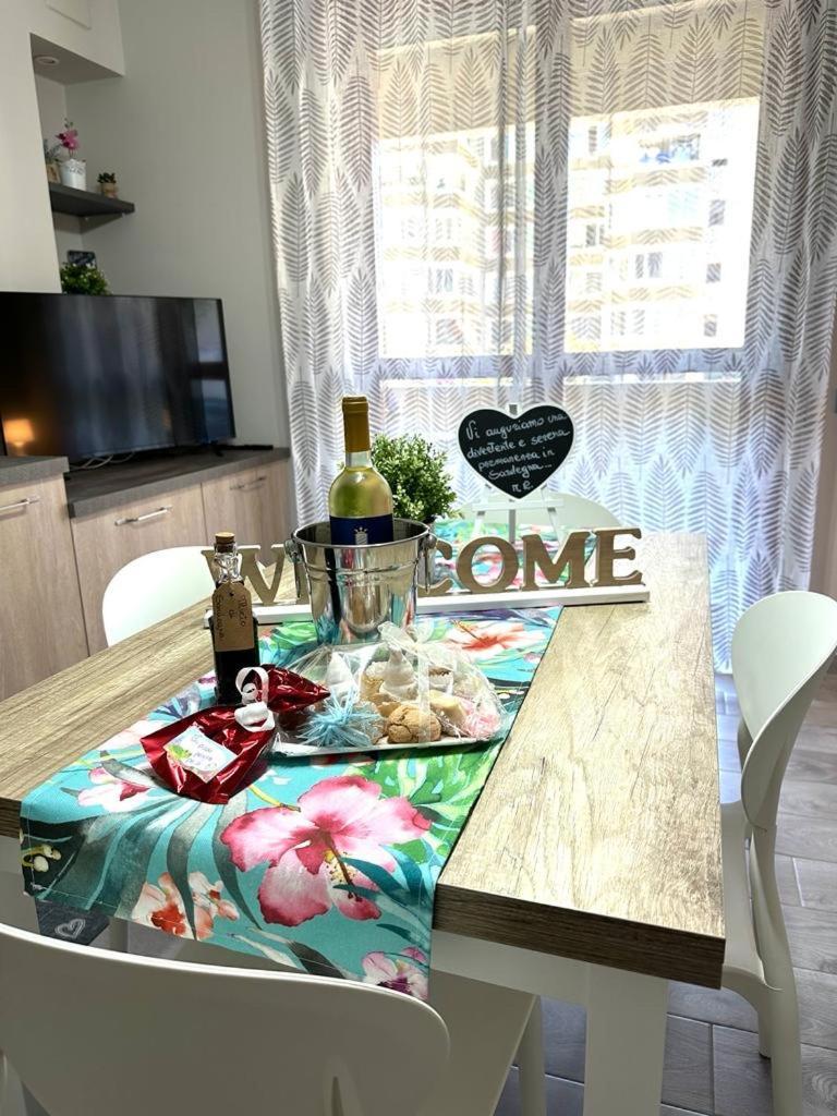 Casa Vacanze “Dolce Sosta” 콰르투 산텔레나 외부 사진